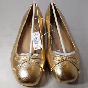 Torrid, 8W gold metallic square toe ballet flats